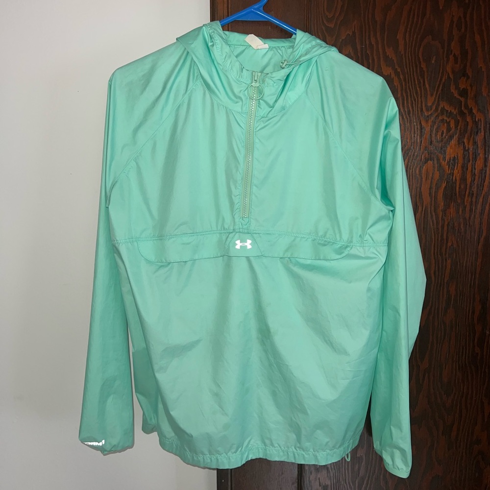 Under Amour Reflective windbreaker jacket with zip and ventilation slots